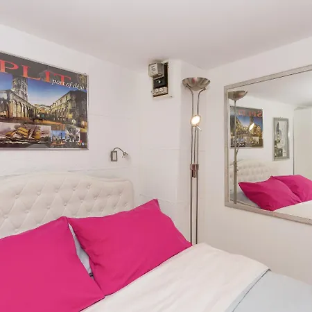Varos Apartment